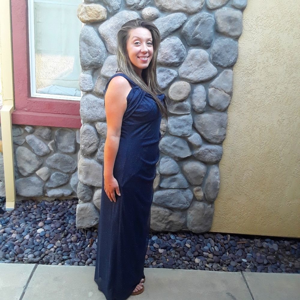 𝅺BEUTIFUL Alex Evening Dress 12 Petite. From Macys.
